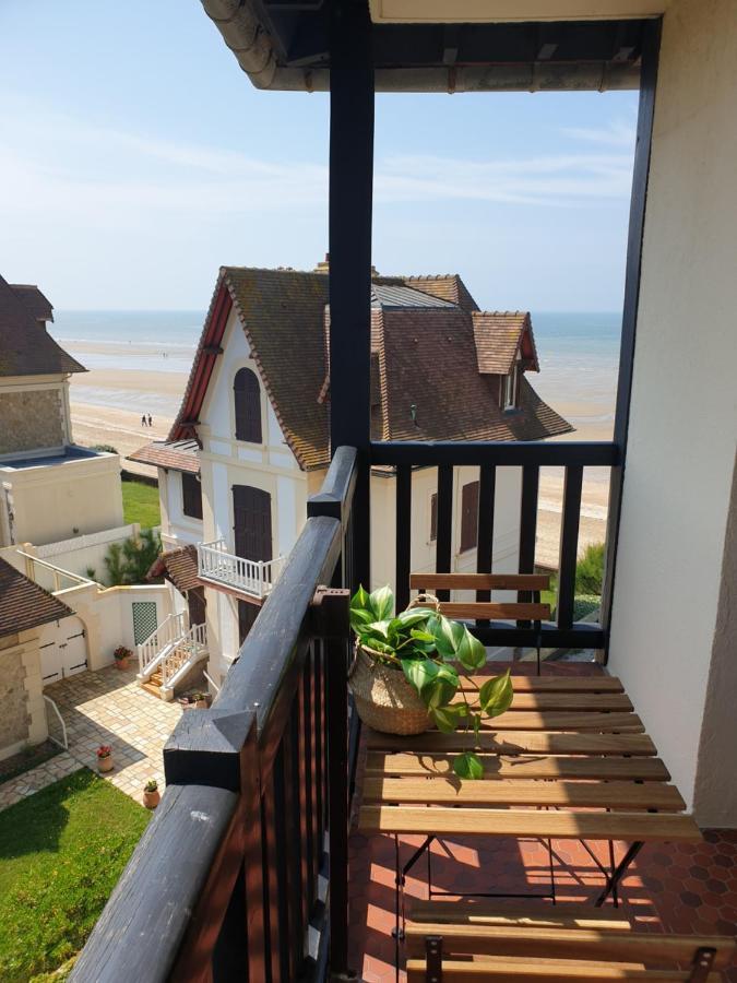 M2M Studio Magnifique Vue Mer - Avec Balcon - Les Pieds Dans L Eau! Блонвиль-сюр-Мер Экстерьер фото