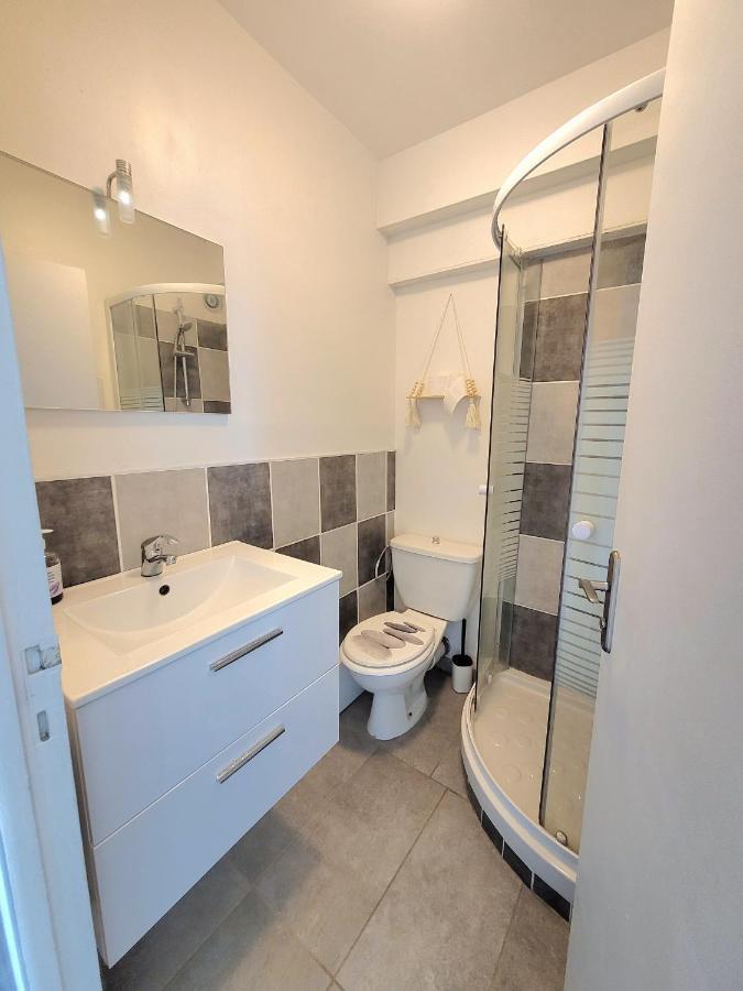 M2M Studio Magnifique Vue Mer - Avec Balcon - Les Pieds Dans L Eau! Блонвиль-сюр-Мер Экстерьер фото